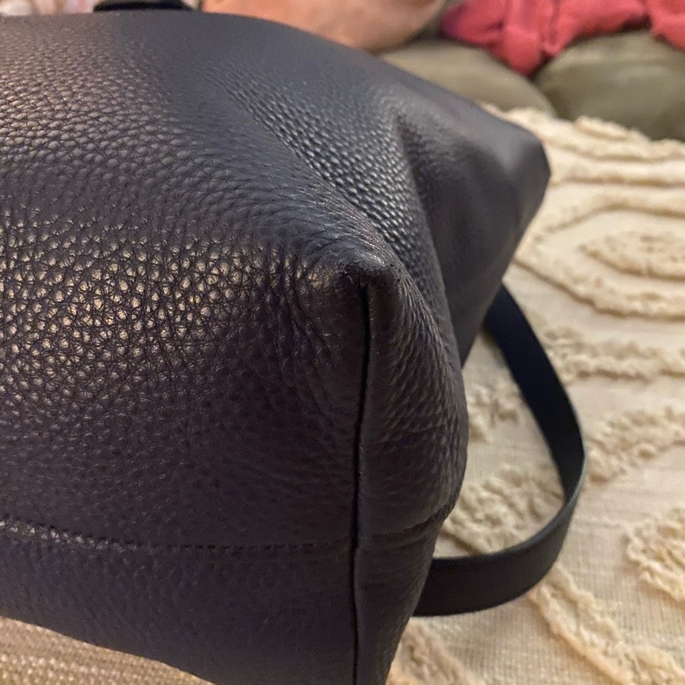 PRADA Vitello Phenix Tote Navy Blue - Picture 4 of 11